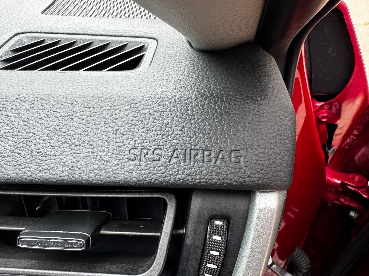 2024 Toyota RAV4 LE photo 27