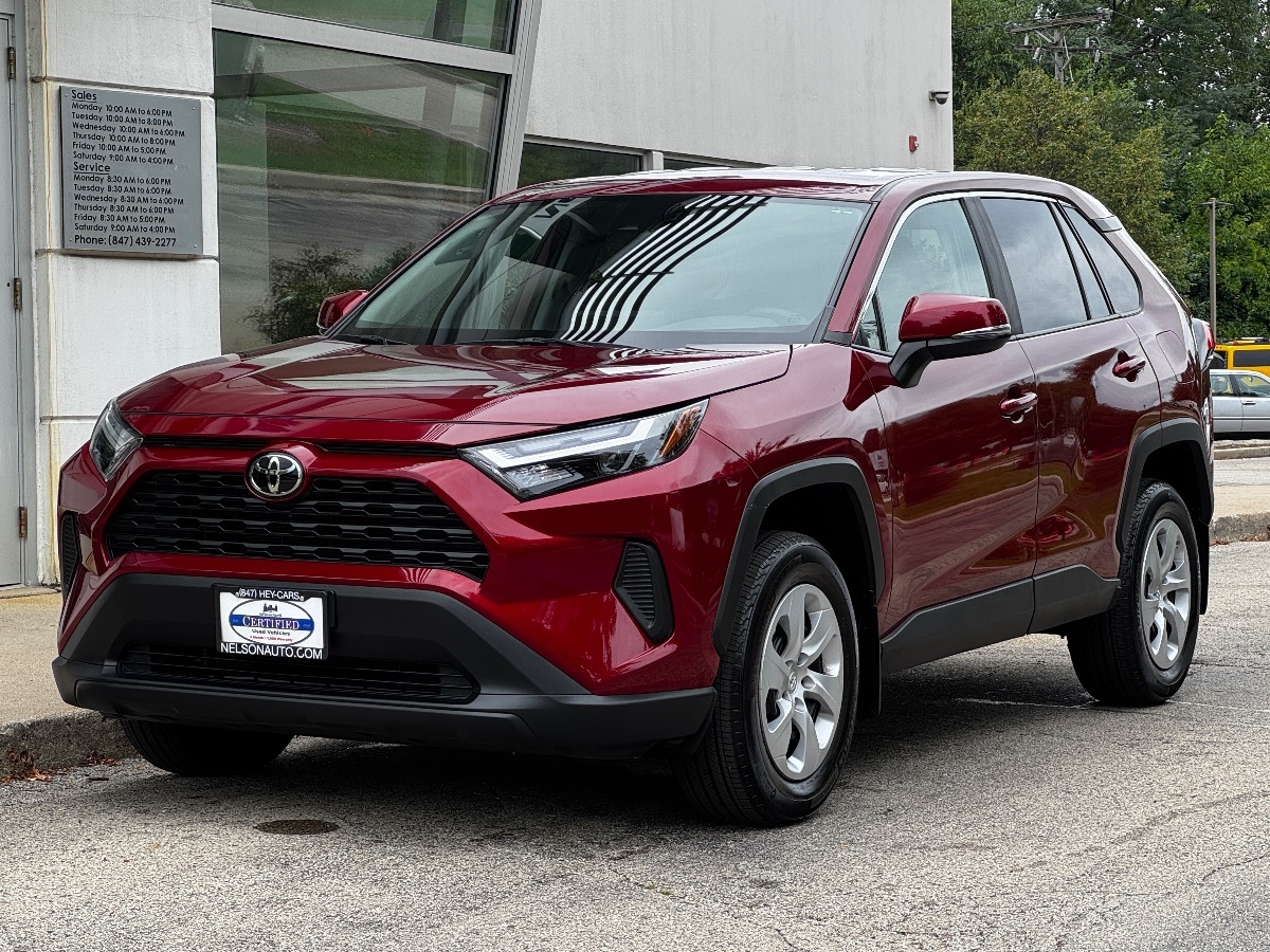 2024 Toyota RAV4 LE photo 7
