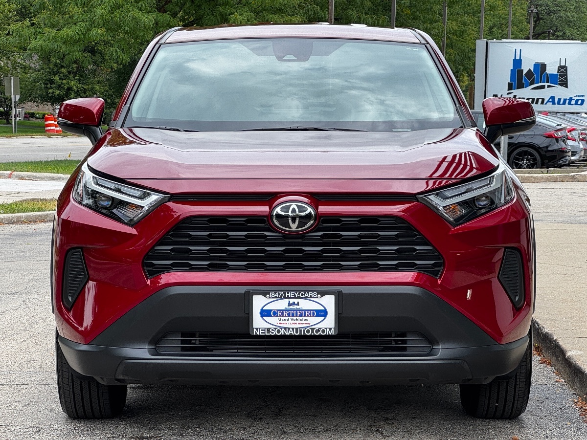 2024 Toyota RAV4 LE photo 5