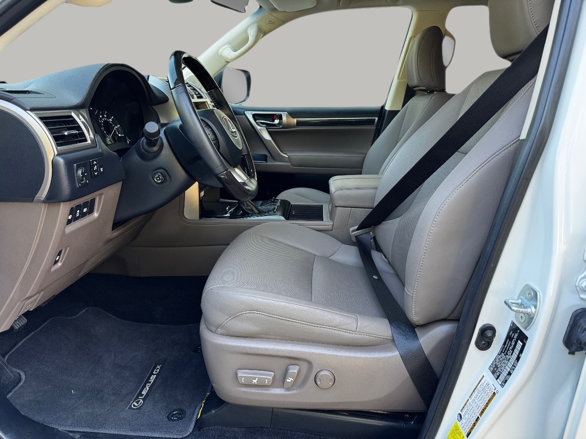 2020 Lexus GX 460 Premium photo 14