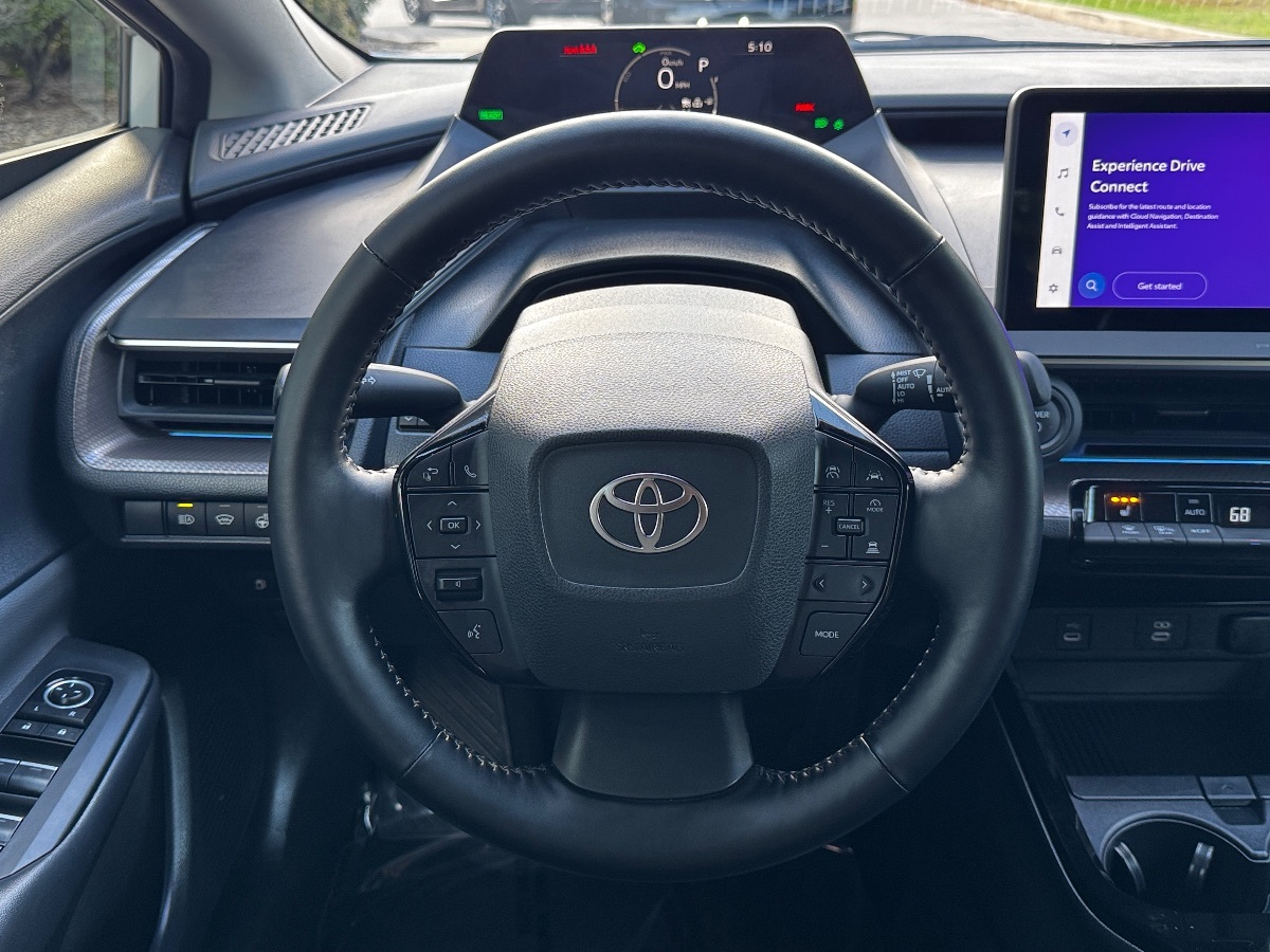 2024 Toyota Prius XLE photo 21