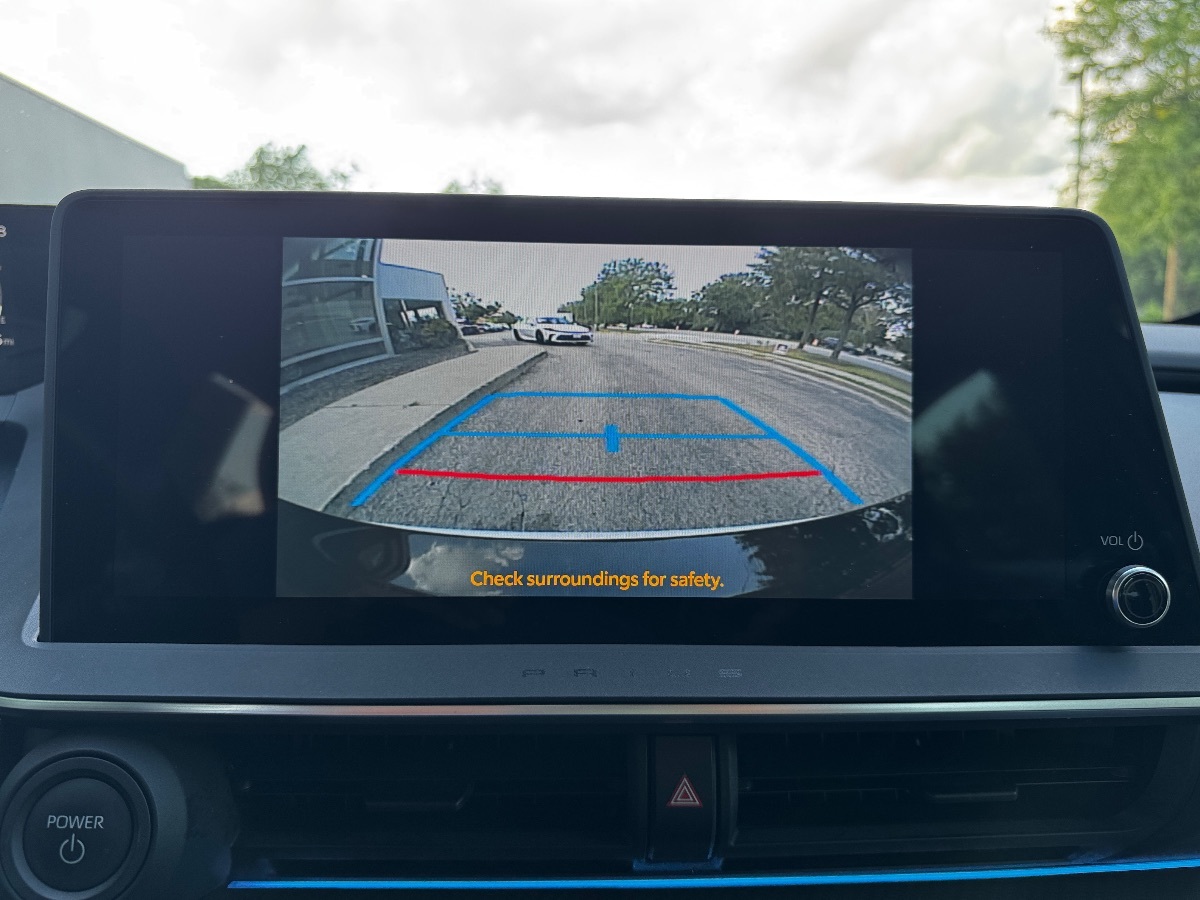 2024 Toyota Prius XLE photo 26
