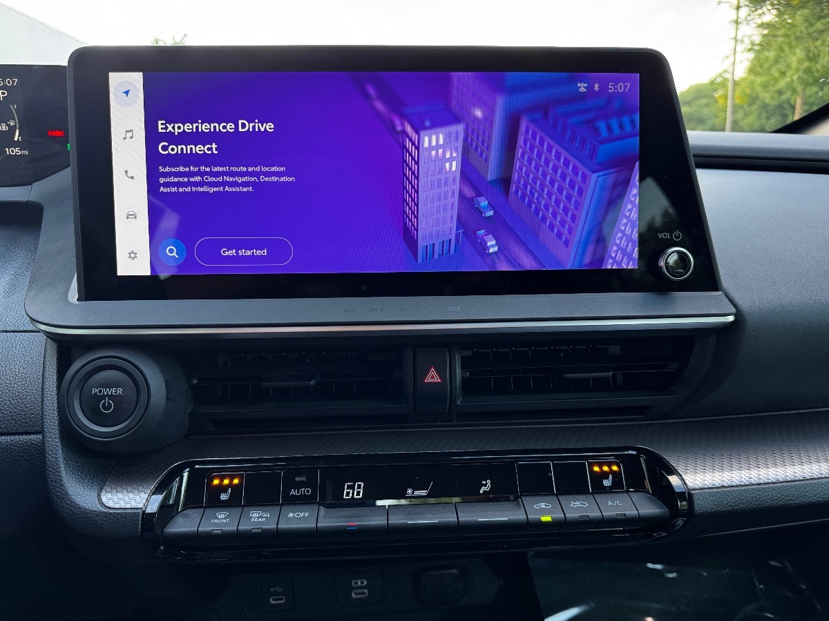 2024 Toyota Prius XLE photo 25