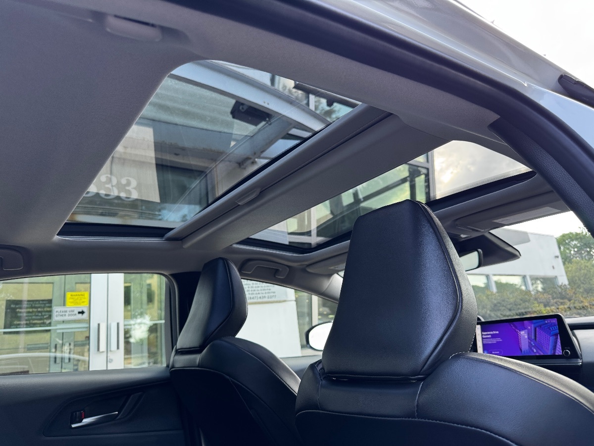 2024 Toyota Prius XLE photo 29