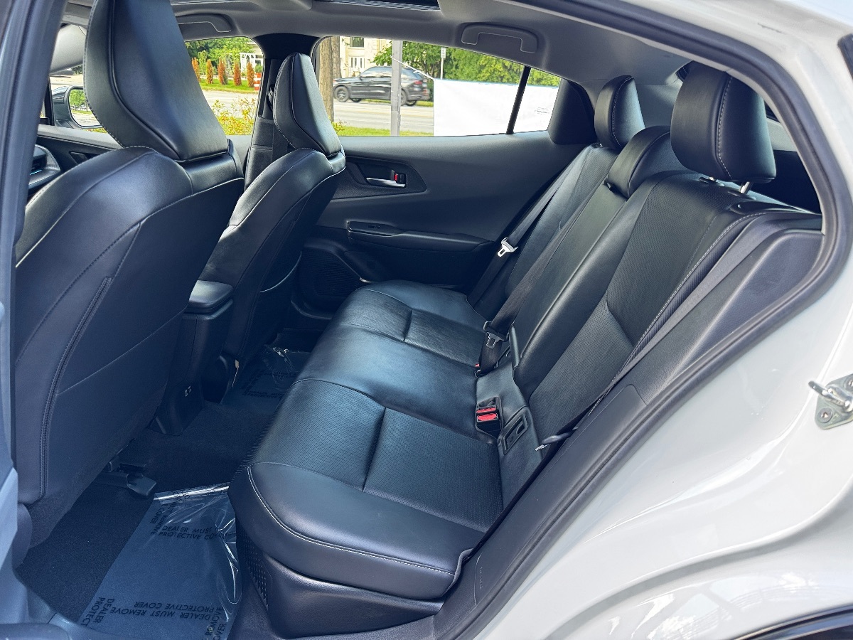 2024 Toyota Prius XLE photo 16