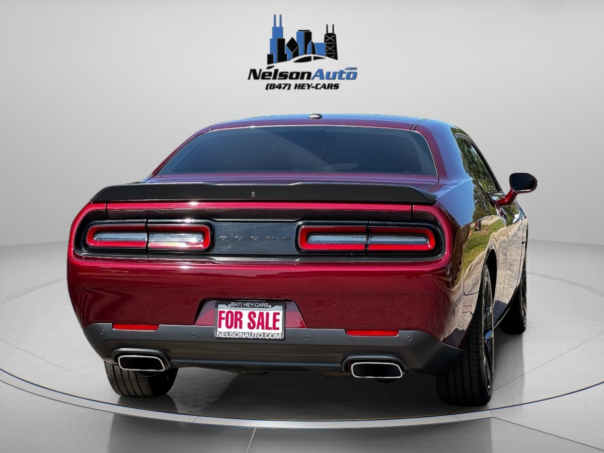 2021 Dodge Challenger R/T photo 3
