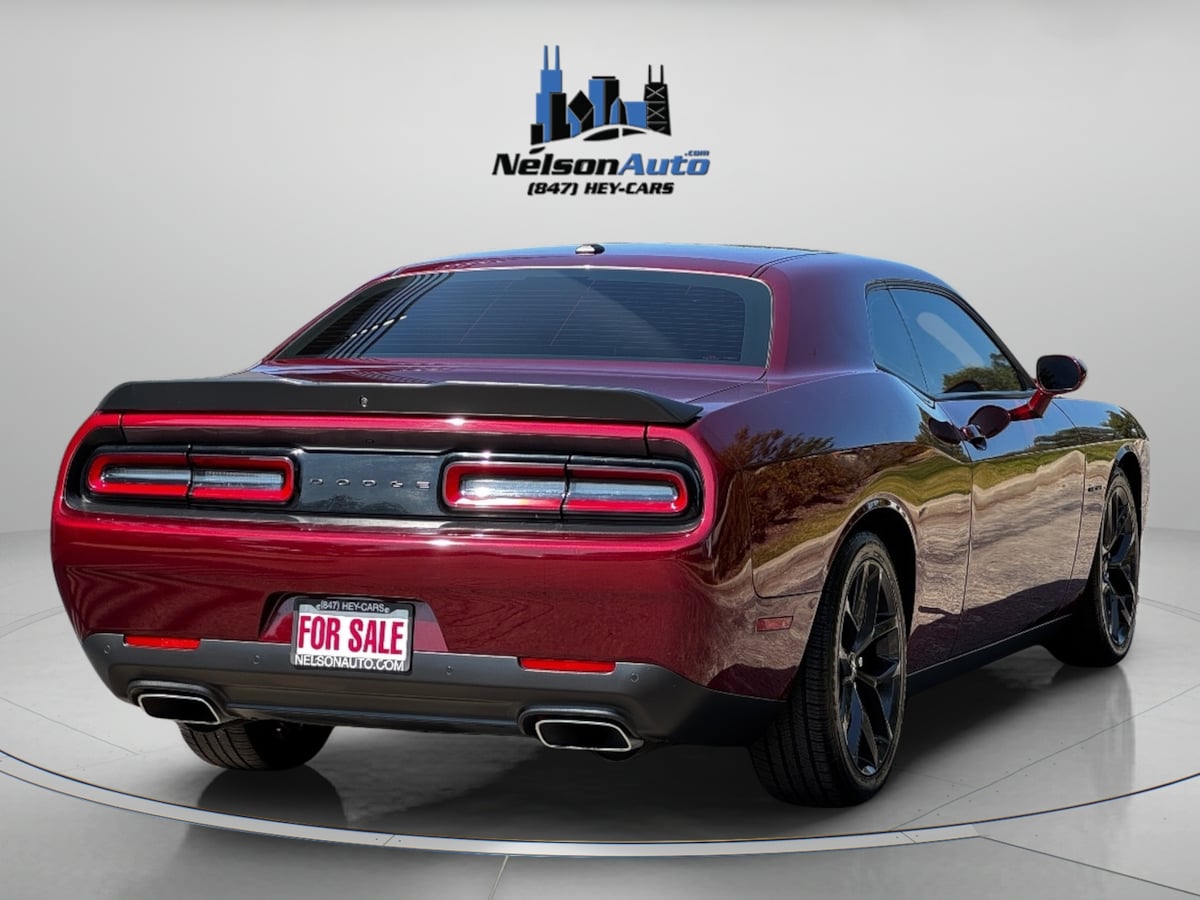 2021 Dodge Challenger R/T photo 2