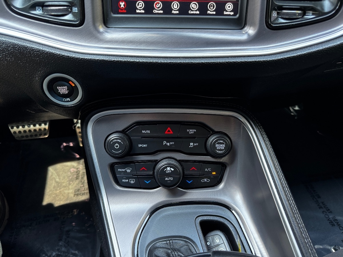 2021 Dodge Challenger R/T photo 24