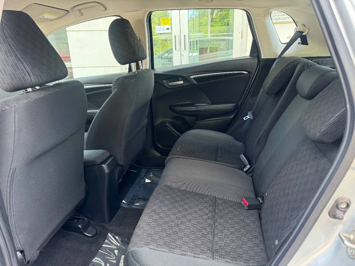 2015 Honda Fit LX photo 17