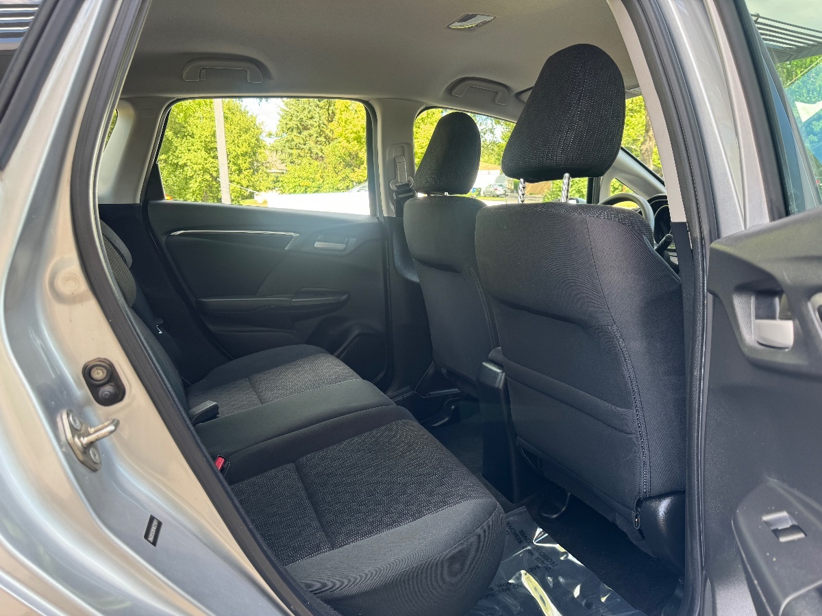 2015 Honda Fit LX photo 18