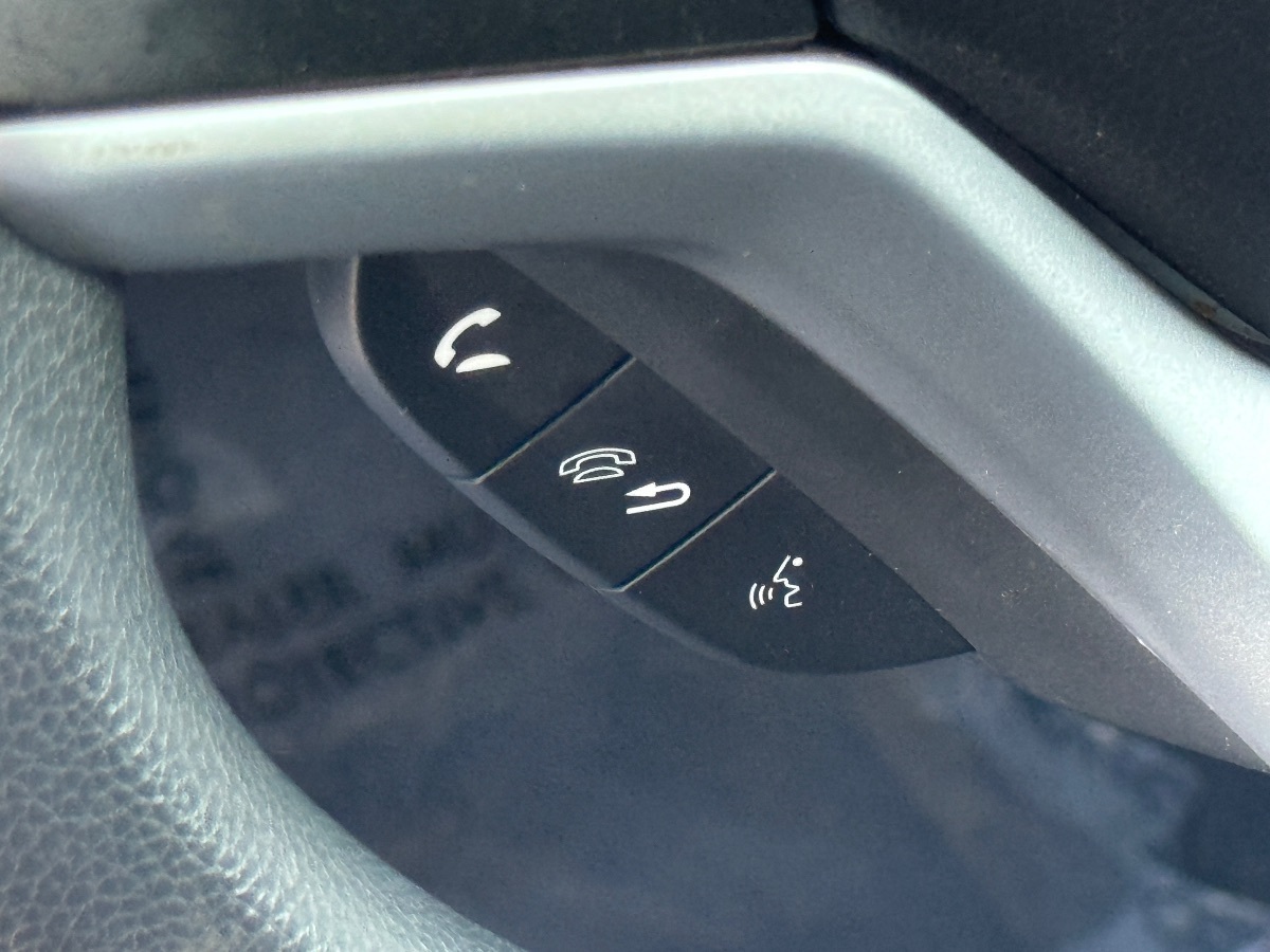 2015 Honda Fit LX photo 23