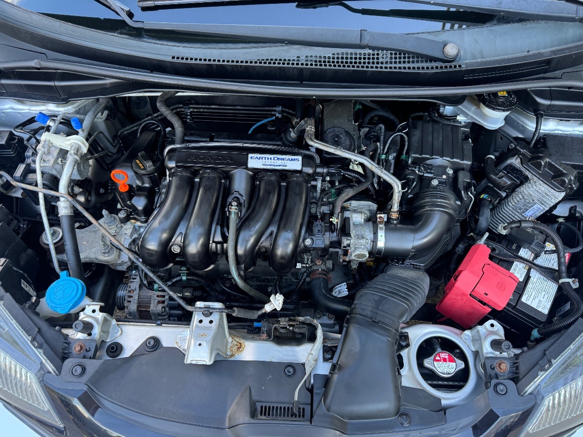 2015 Honda Fit LX photo 13