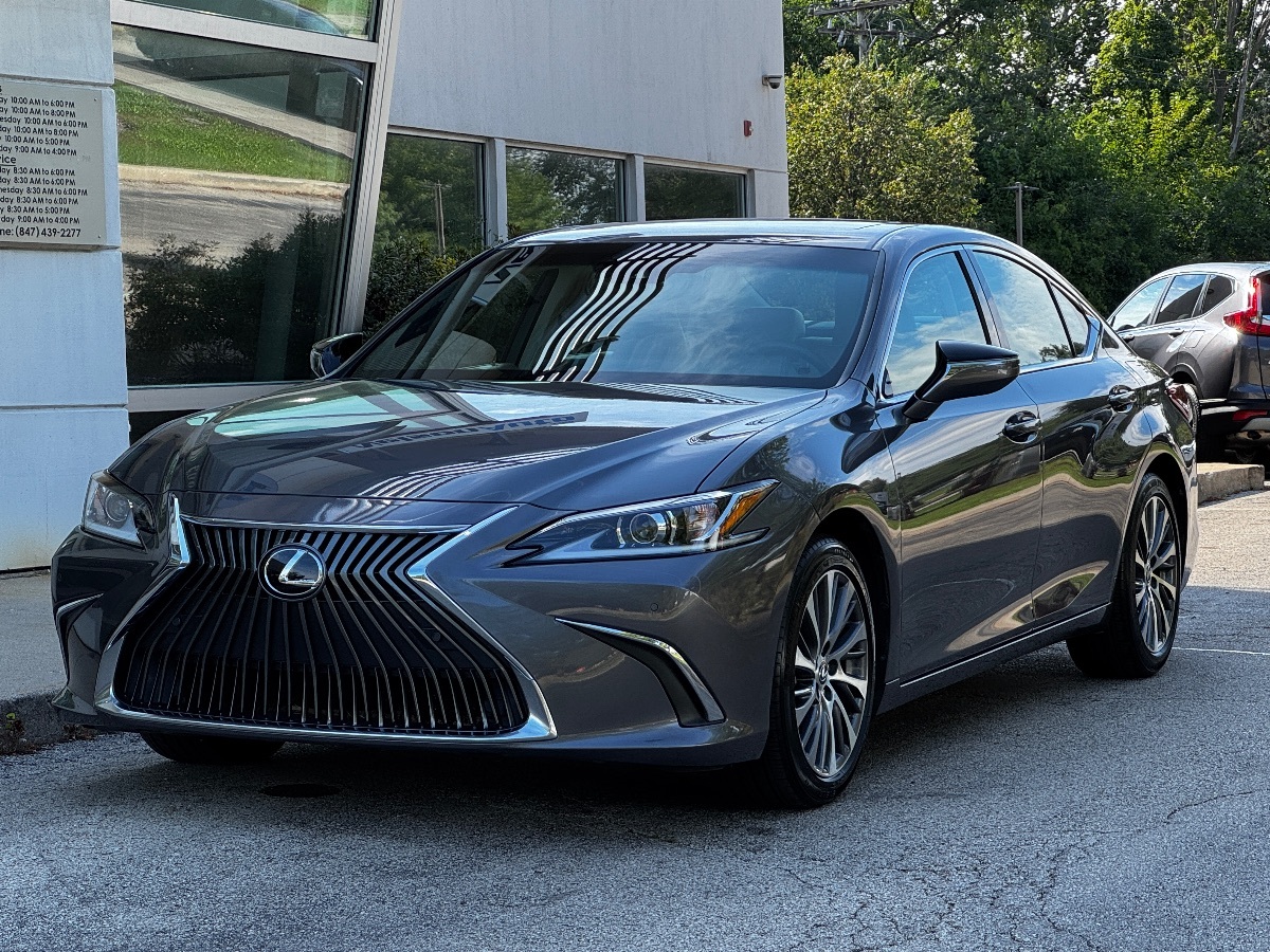 2019 Lexus ES 350 photo 9