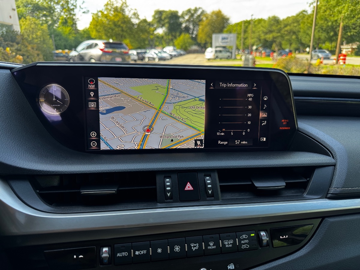 2019 Lexus ES 350 photo 26