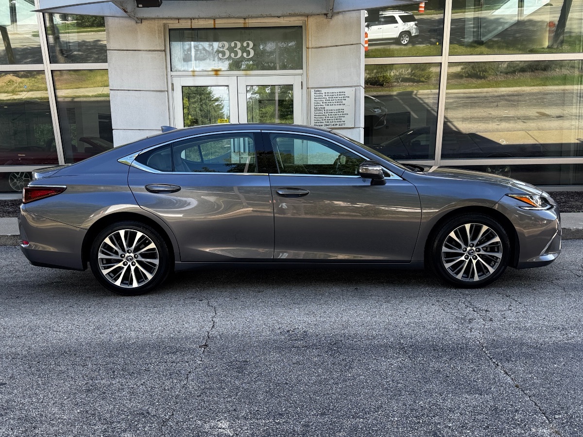 2019 Lexus ES 350 photo 3
