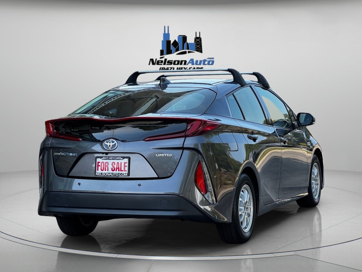2020 Toyota Prius Prime Limited photo 3