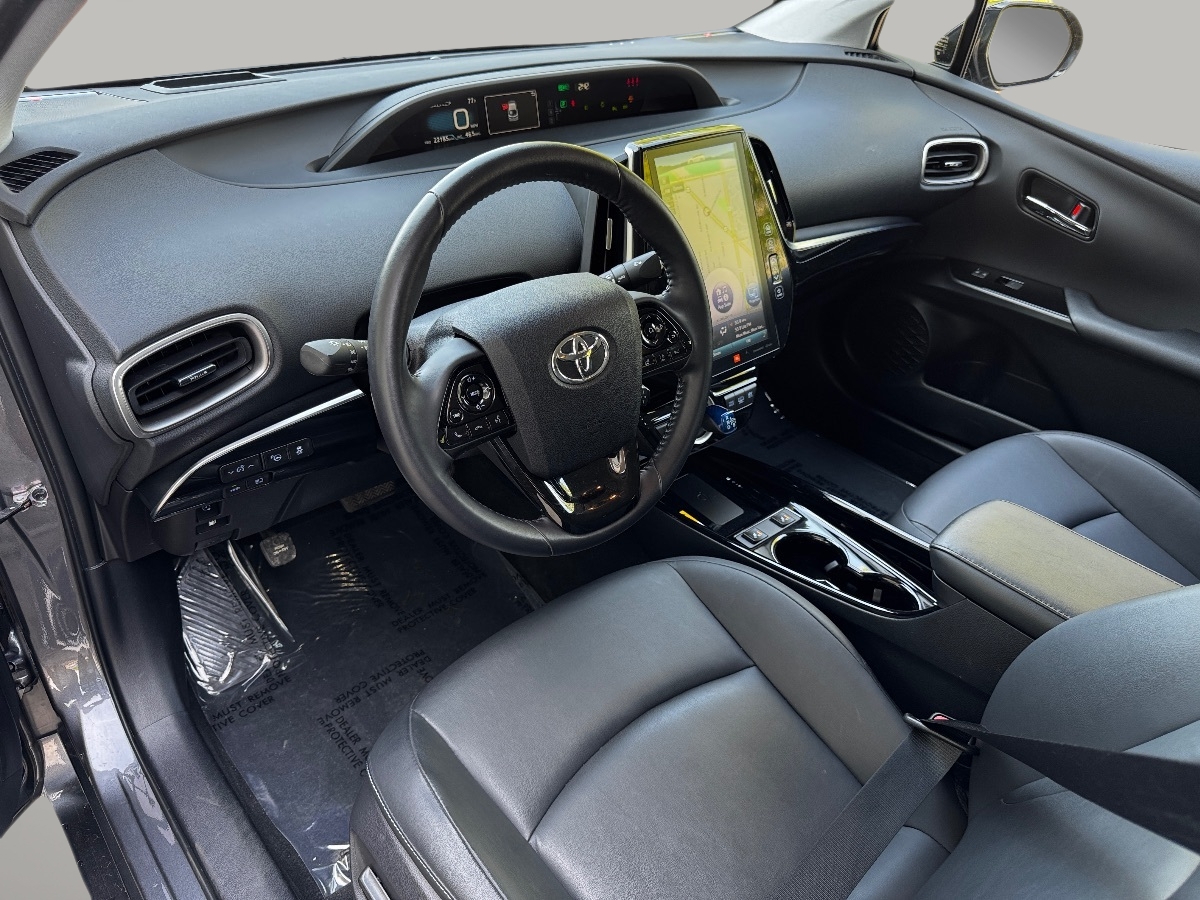 2020 Toyota Prius Prime Limited photo 8