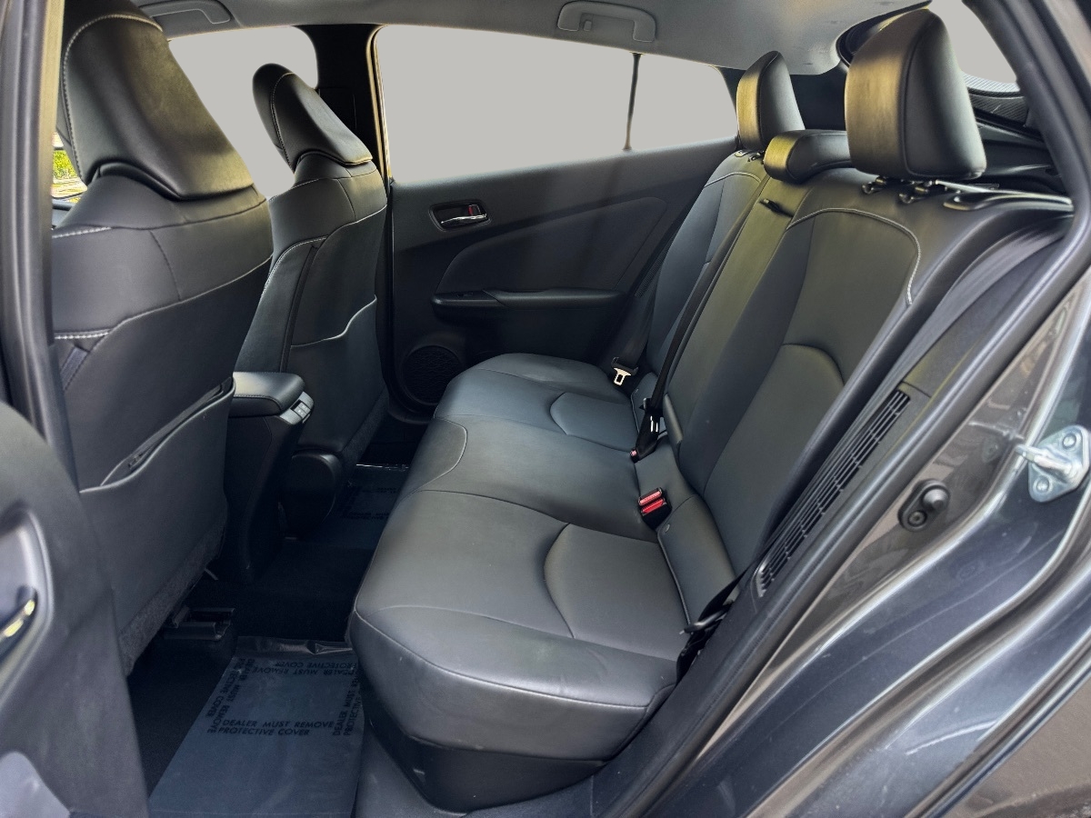 2020 Toyota Prius Prime Limited photo 10