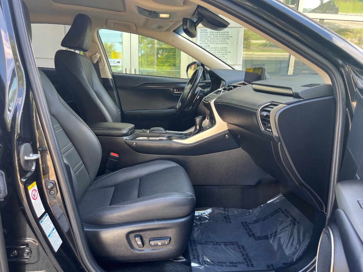 2019 Lexus NX 300 AWD photo 19