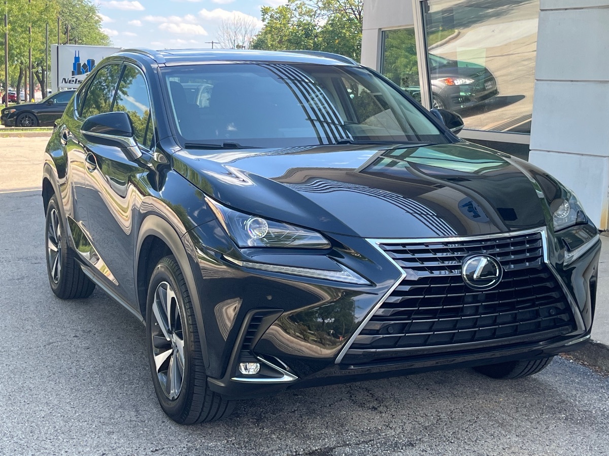 2019 Lexus NX 300 AWD photo 2