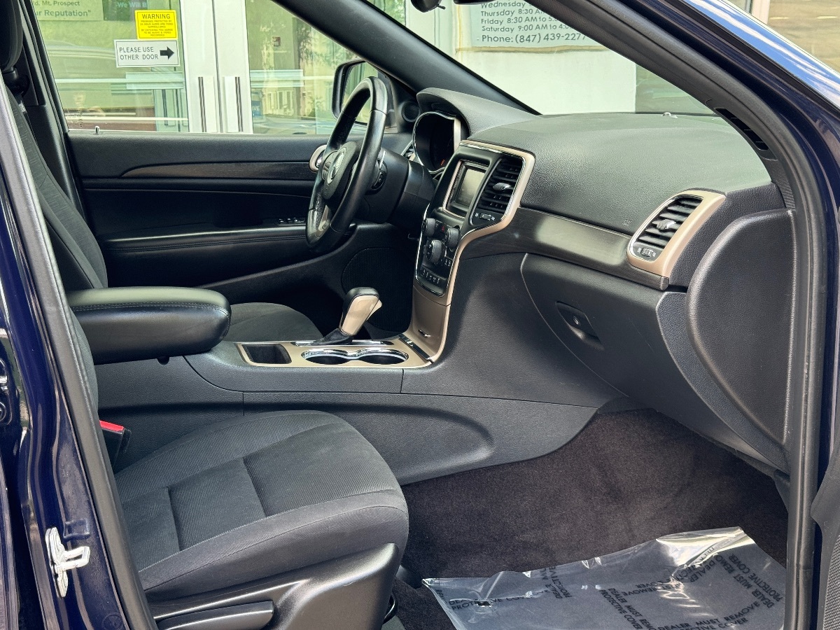 2017 Jeep Grand Cherokee Laredo photo 18