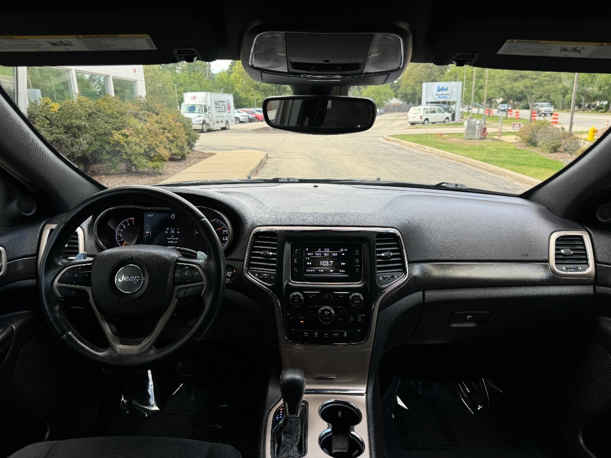 2017 Jeep Grand Cherokee Laredo photo 21