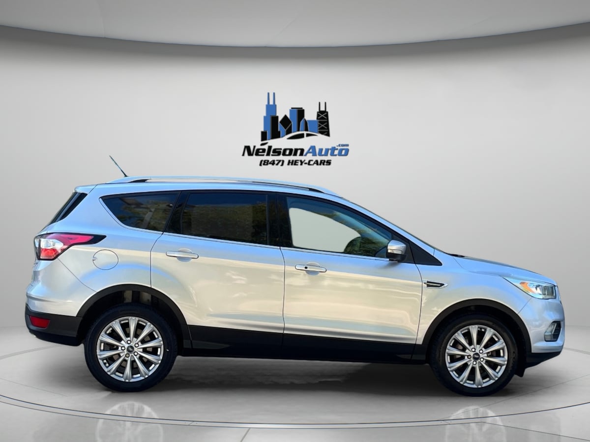 2017 Ford Escape Titanium photo 3