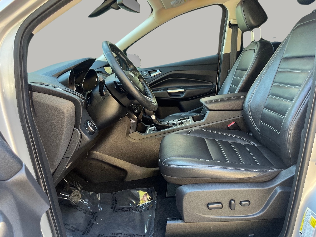2017 Ford Escape Titanium photo 16