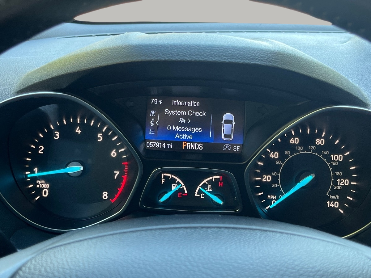 2017 Ford Escape Titanium photo 25