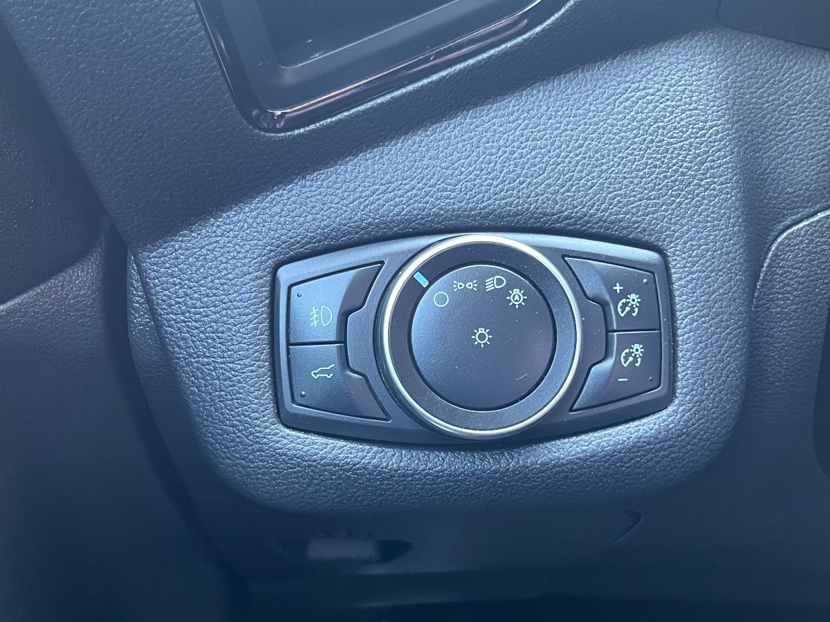 2017 Ford Escape Titanium photo 30