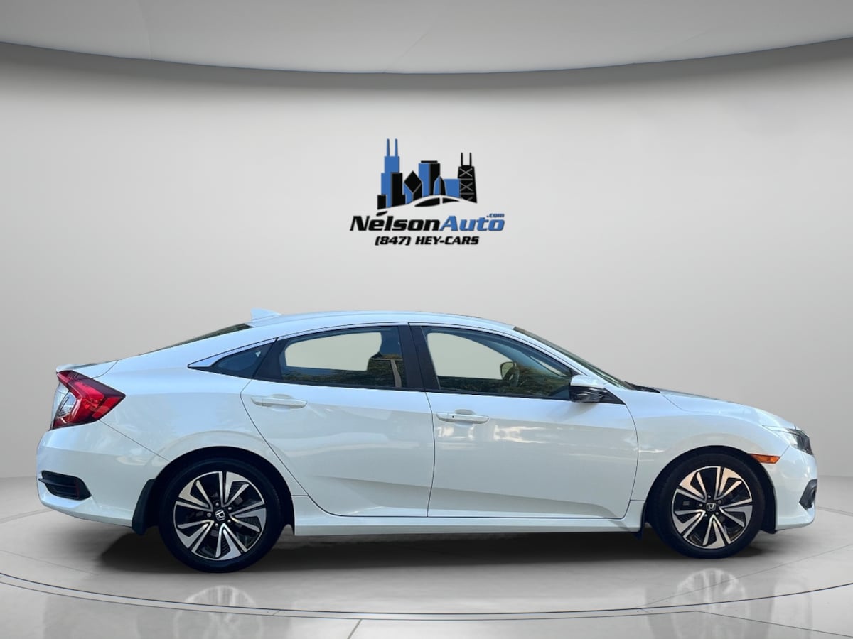 2017 Honda Civic EX-T photo 3
