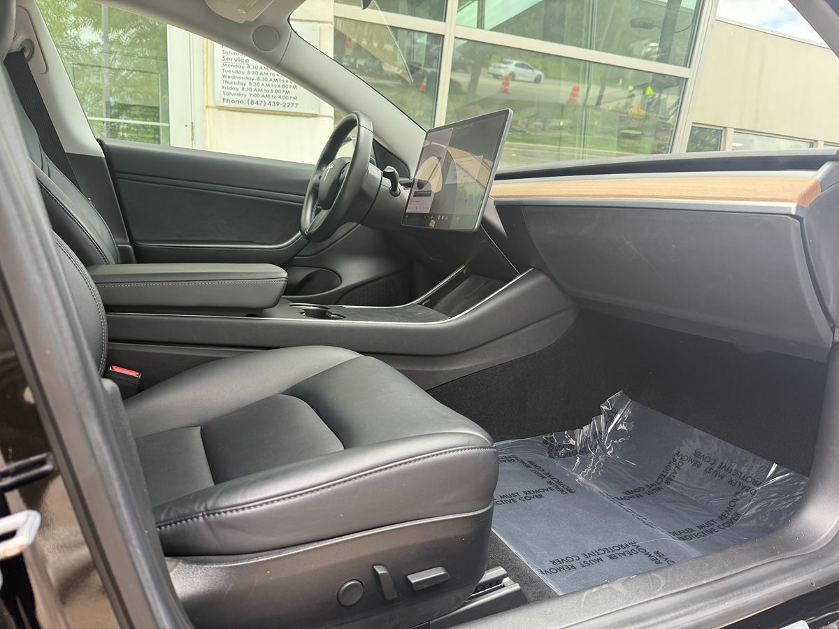 2019 Tesla Model 3 Long Range photo 18
