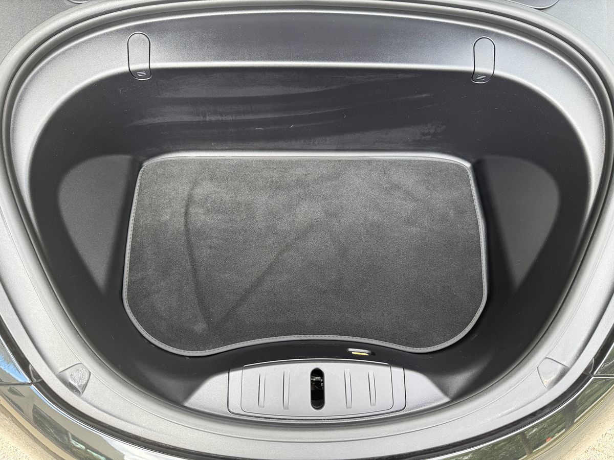 2019 Tesla Model 3 Long Range photo 12