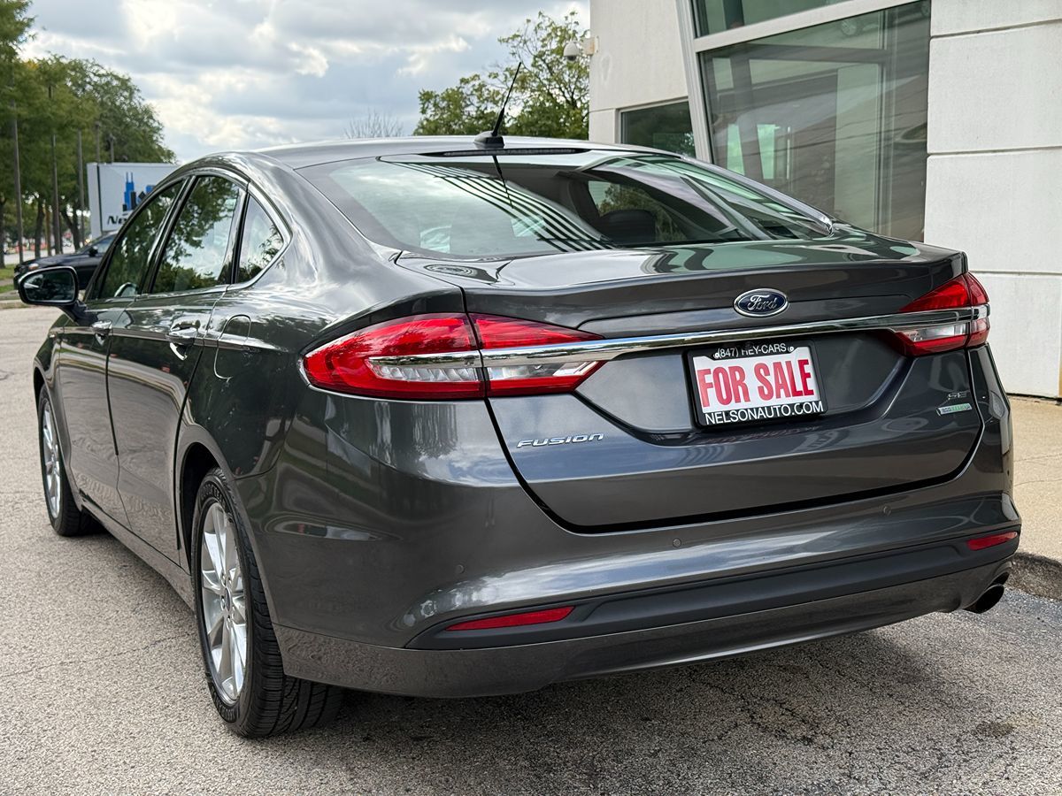 2017 Ford Fusion SE photo 10