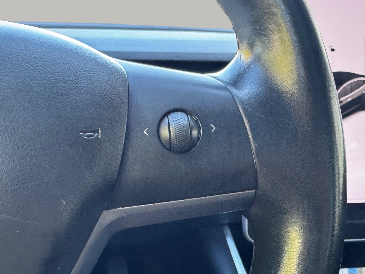 2019 Tesla Model 3 Mid Range photo 23