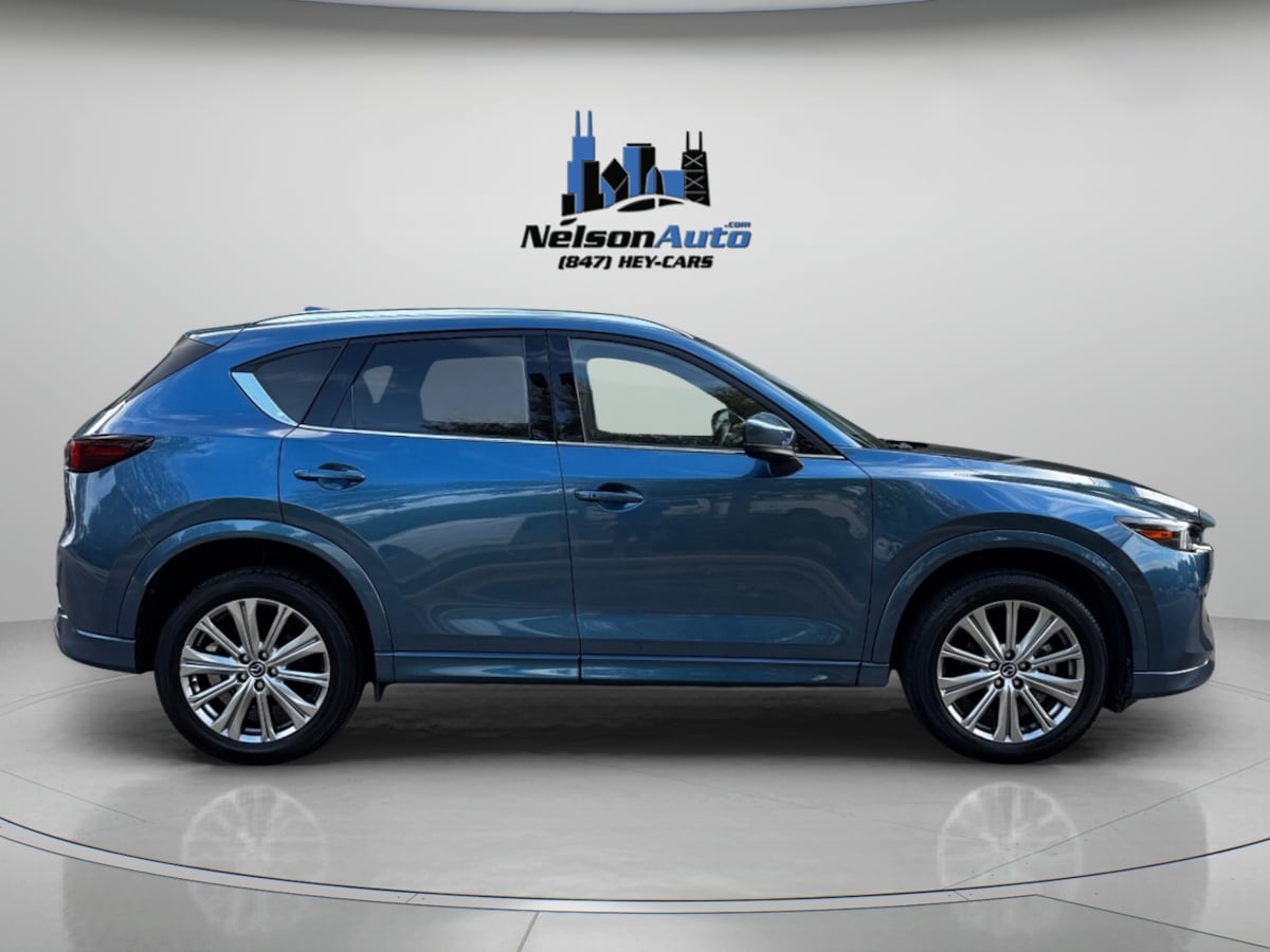 2022 Mazda CX-5 2.5 Turbo Signature photo 3