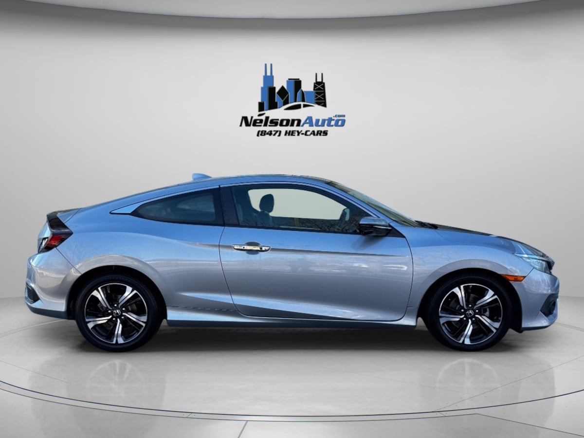 2016 Honda Civic Touring photo 3