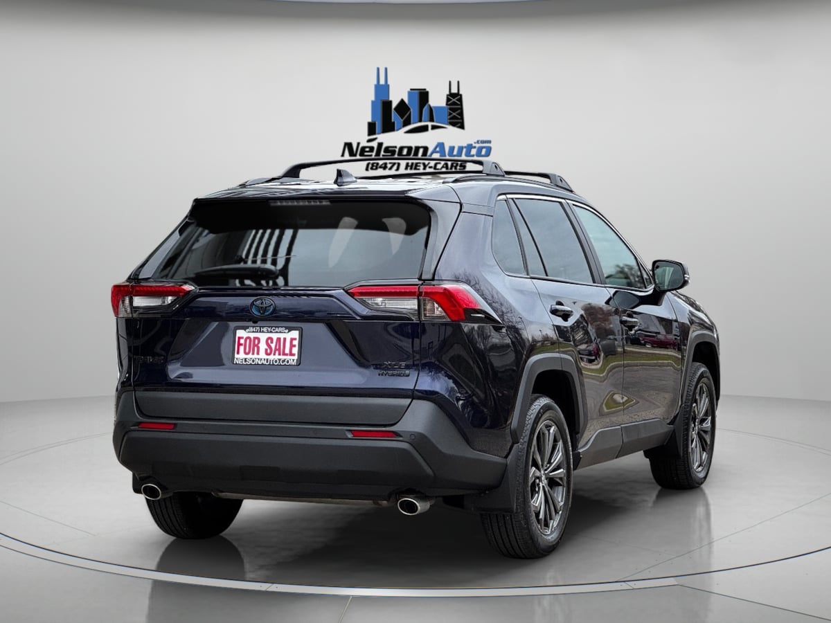 2024 Toyota RAV4 Hybrid XLE Premium photo 2