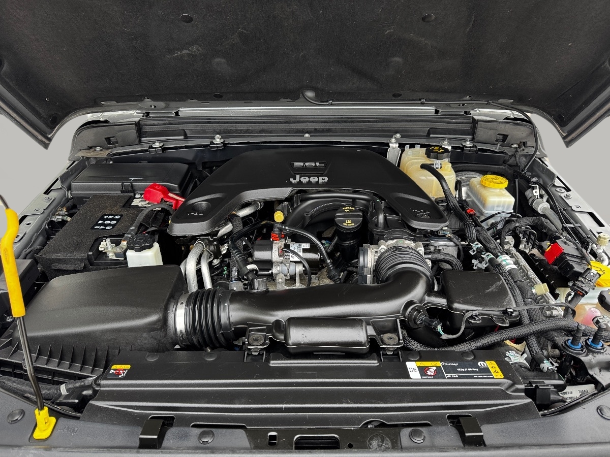 2021 Jeep Wrangler Unlimited Sahara Altitude - Photo 13