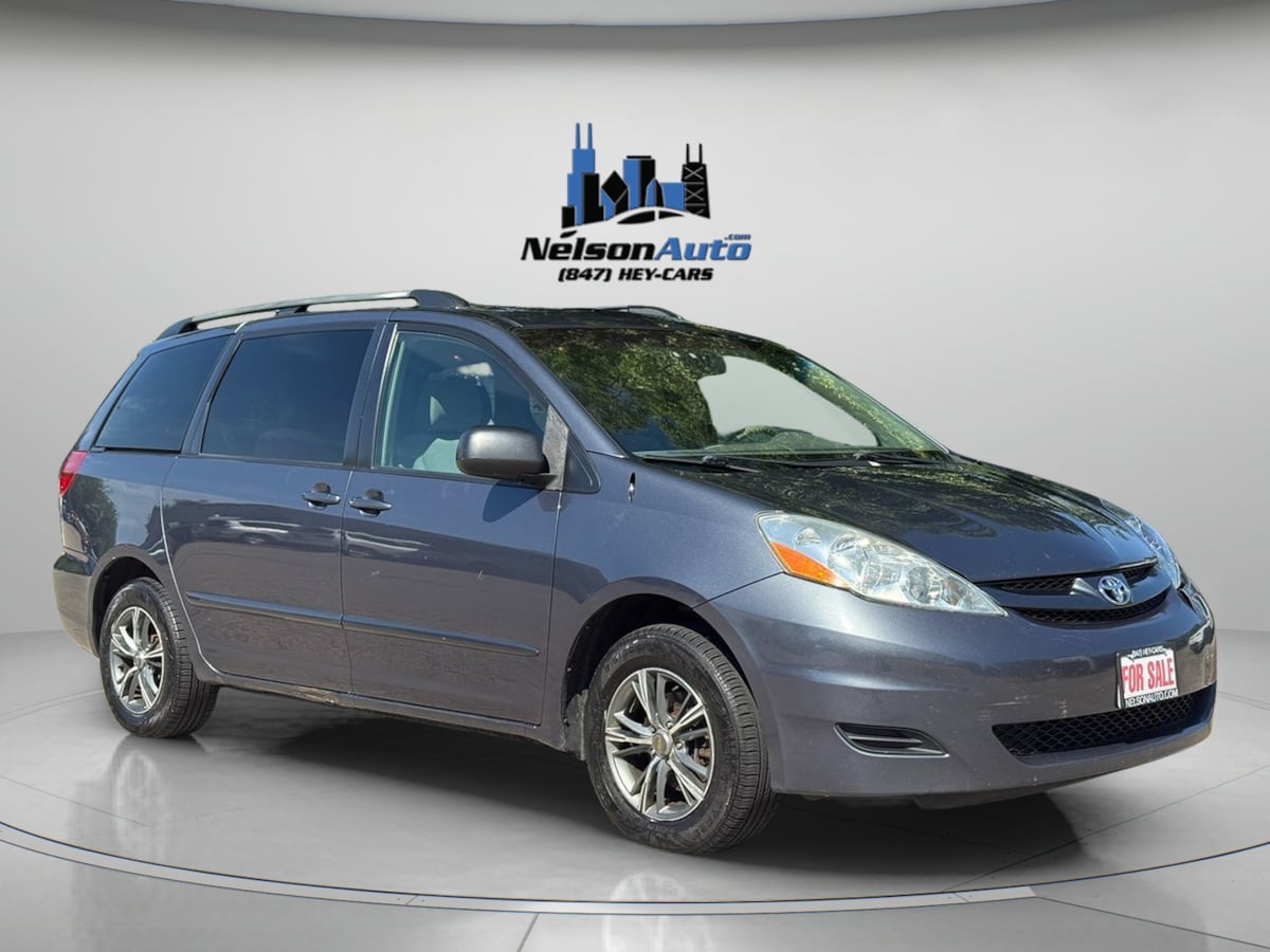 2006 Toyota Sienna LE 7-Passenger's photo