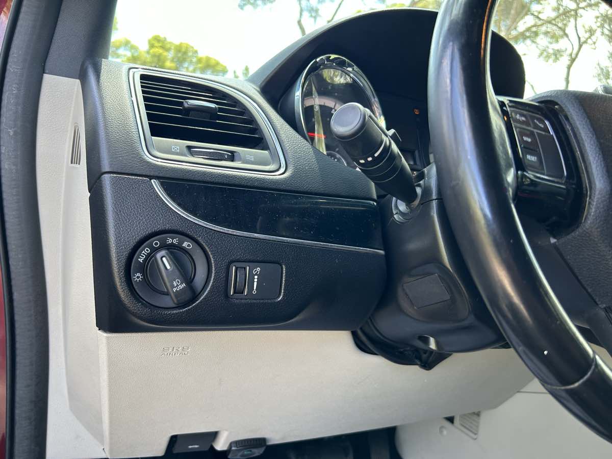2019 Dodge Grand Caravan SXT - Photo 13