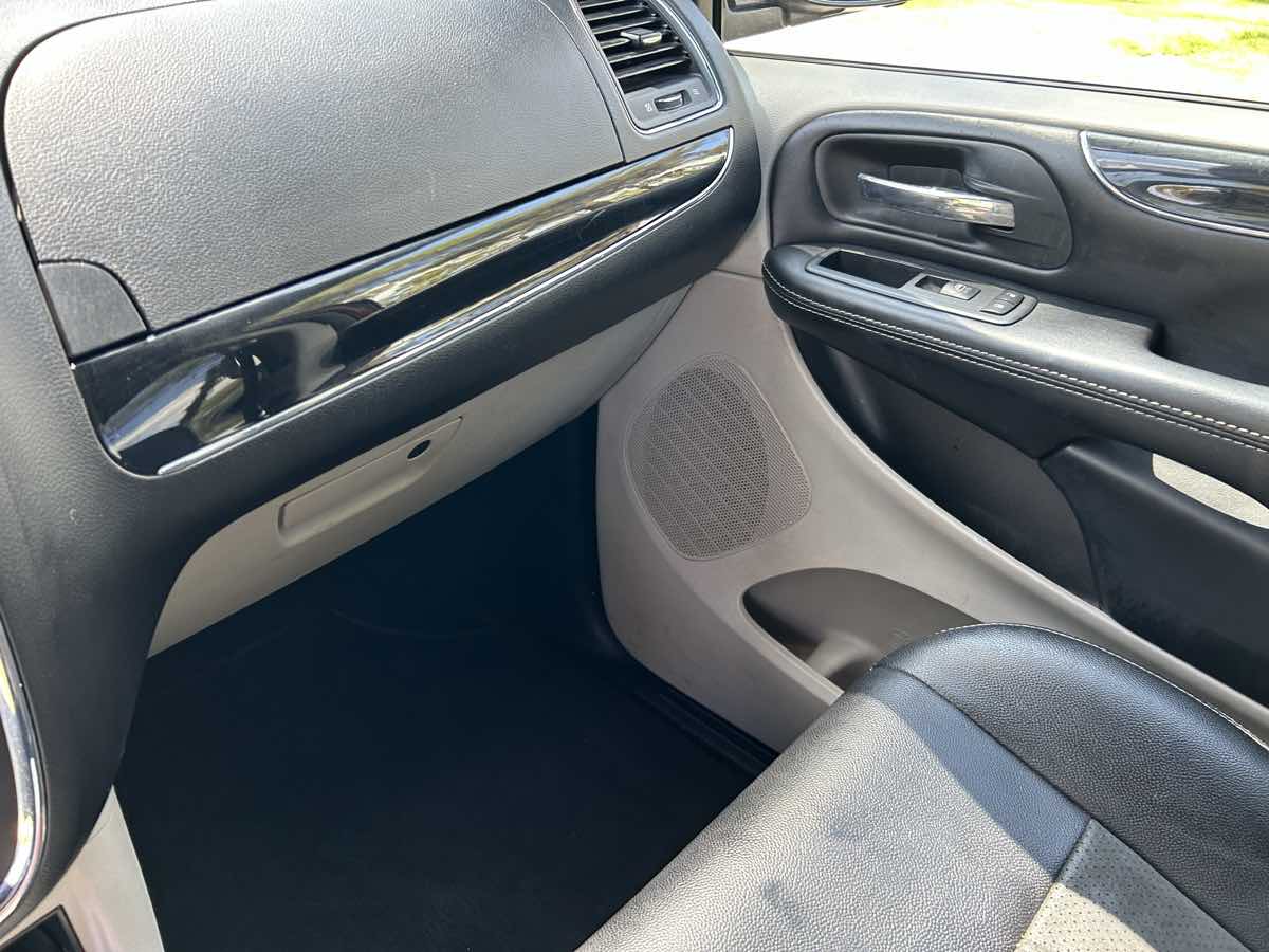 2019 Dodge Grand Caravan SXT - Photo 15