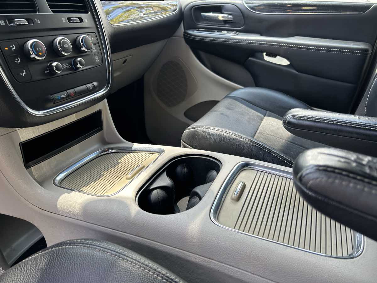2019 Dodge Grand Caravan SXT - Photo 16