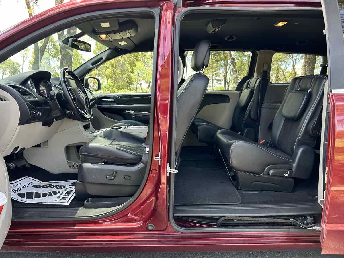 2019 Dodge Grand Caravan SXT - Photo 18