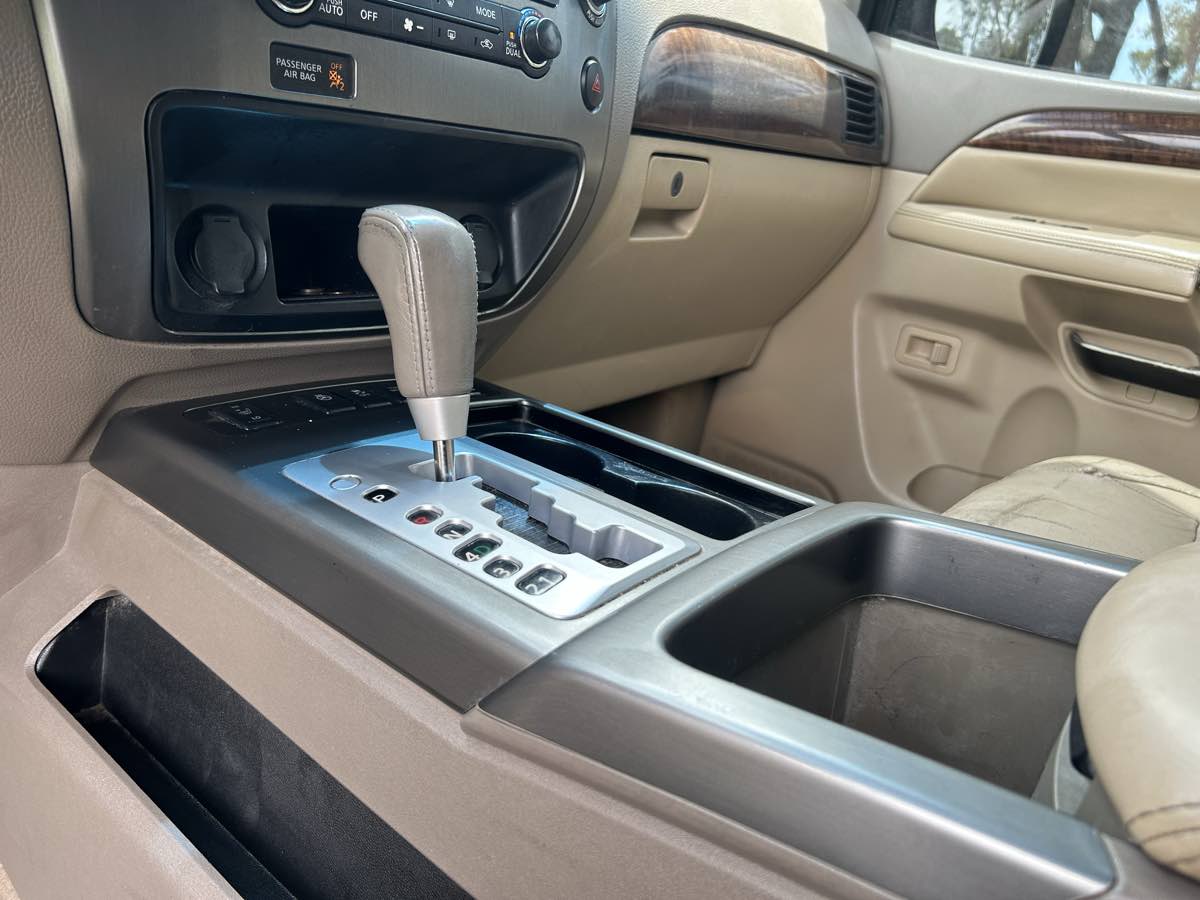 2013 Nissan Armada Platinum - Photo 13