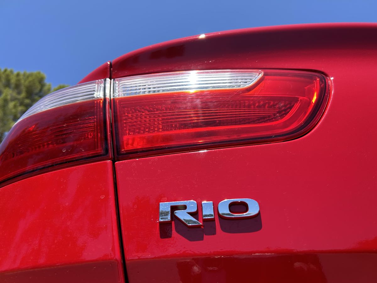2013 Kia Rio LX - Photo 11