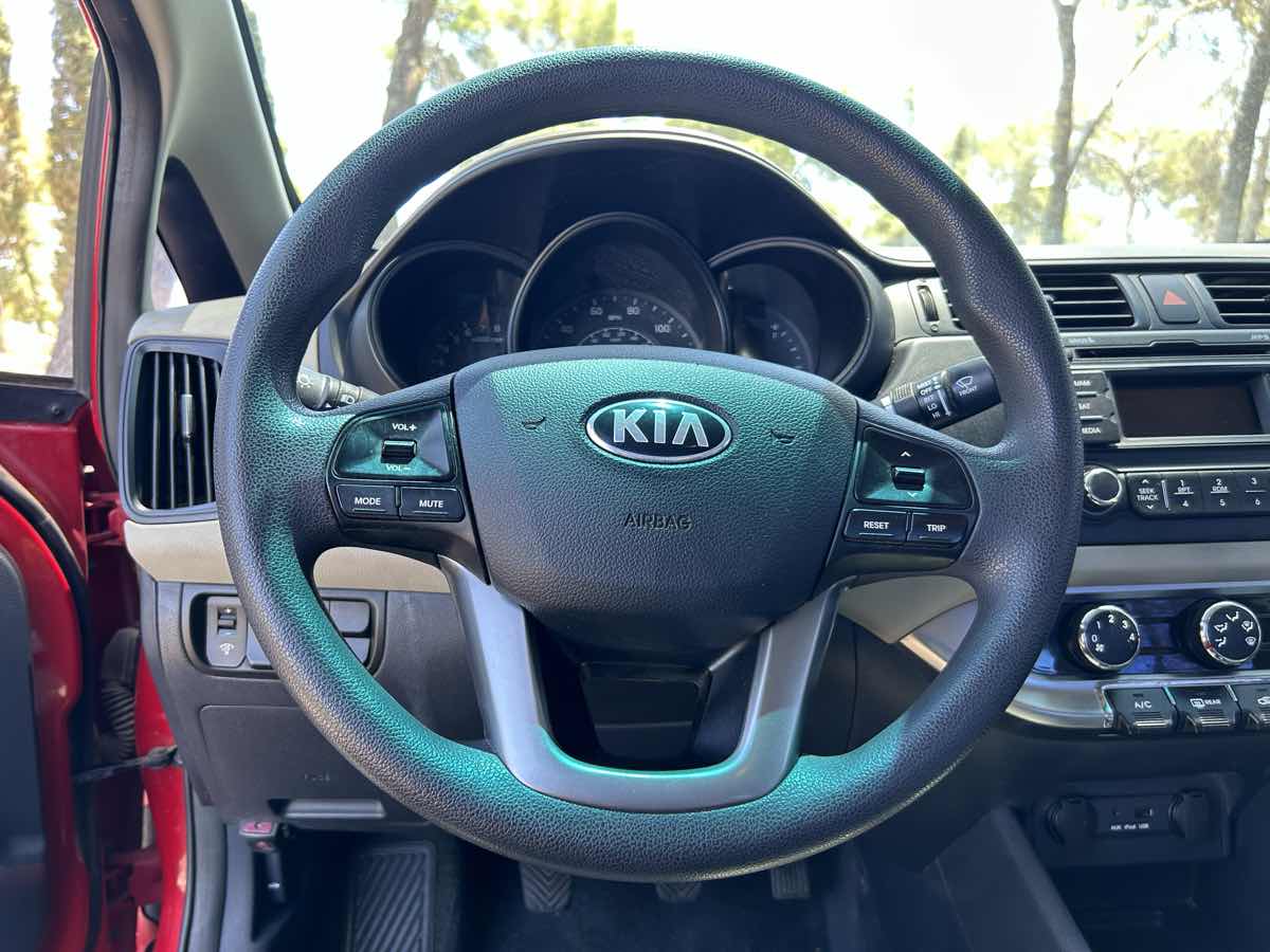 2013 Kia Rio LX - Photo 14