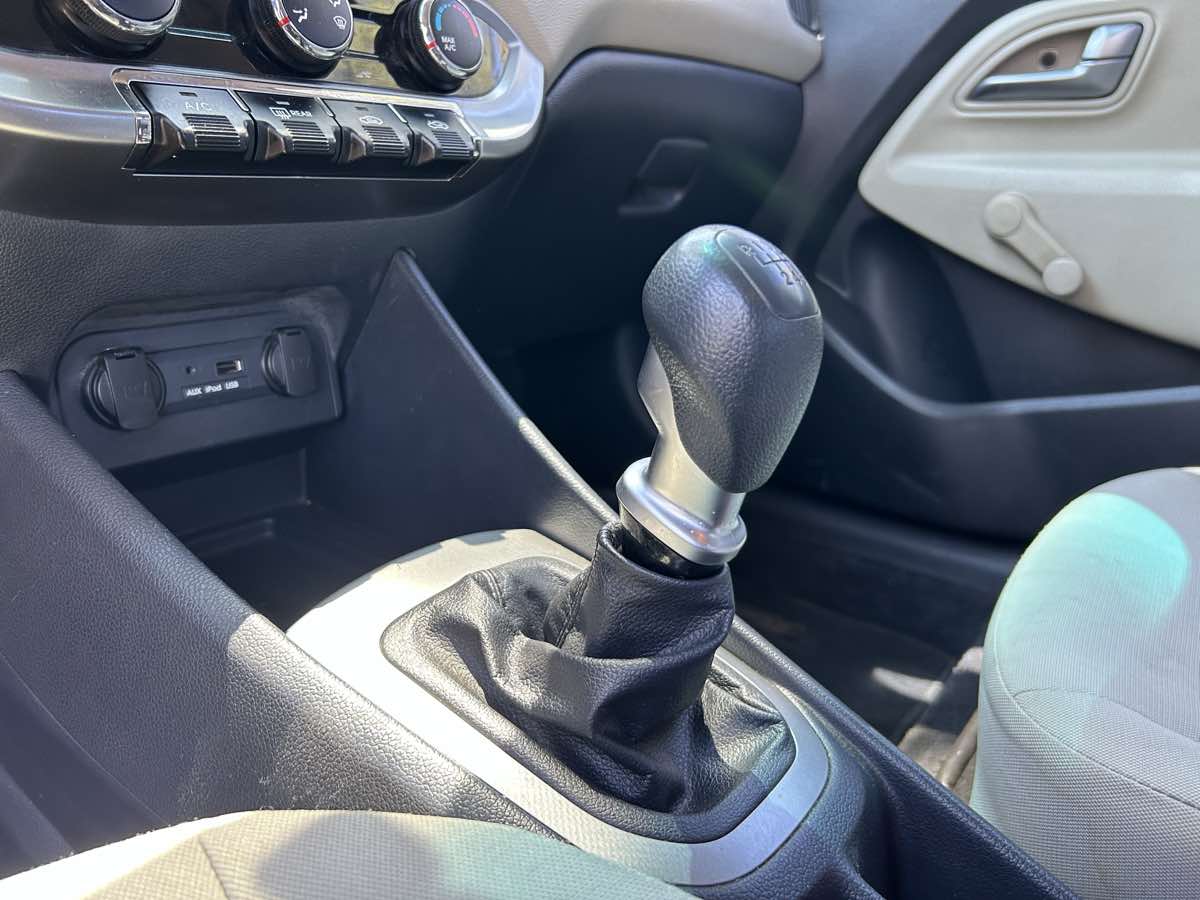 2013 Kia Rio LX - Photo 18