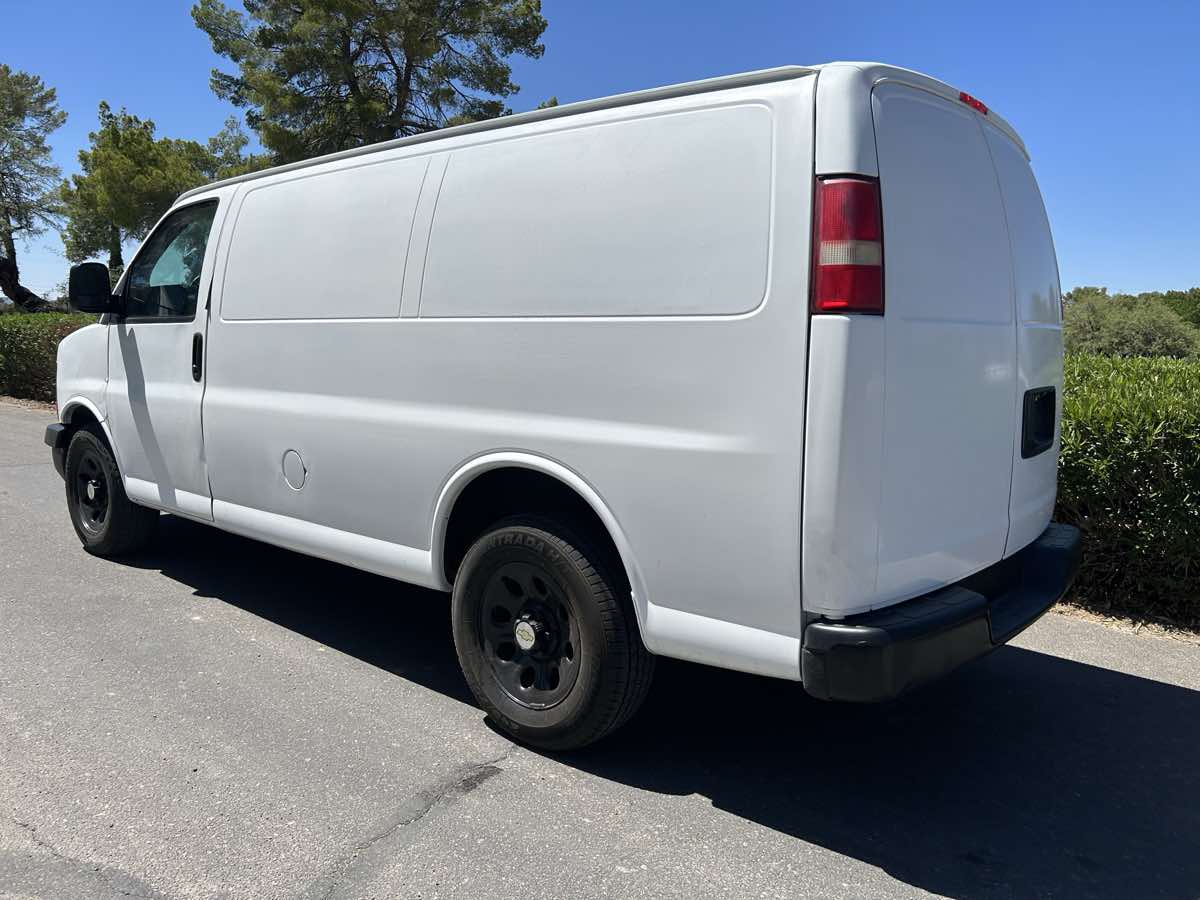 2013 Chevrolet Express Cargo Work Van - Photo 3