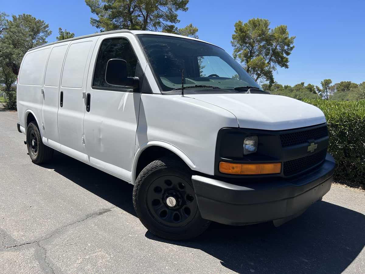 2013 Chevrolet Express Cargo Work Van - Photo 4